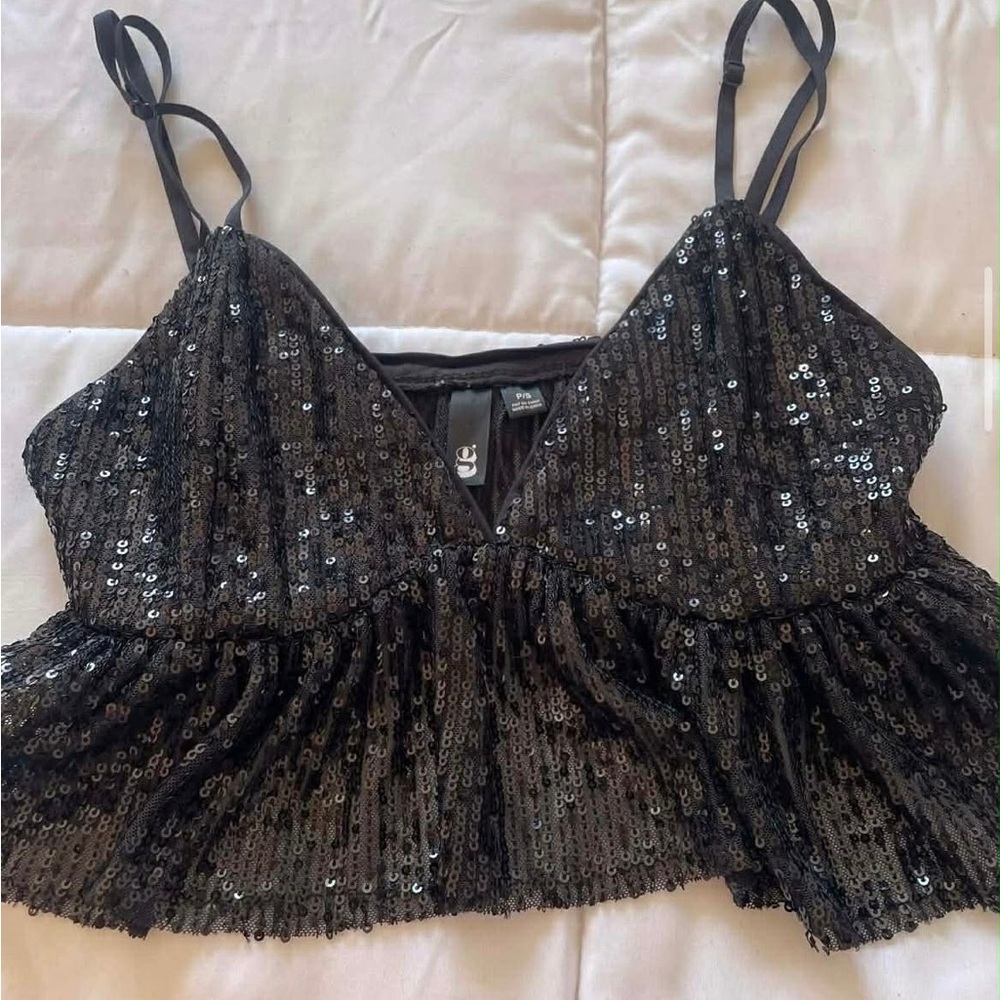 Going out top Small